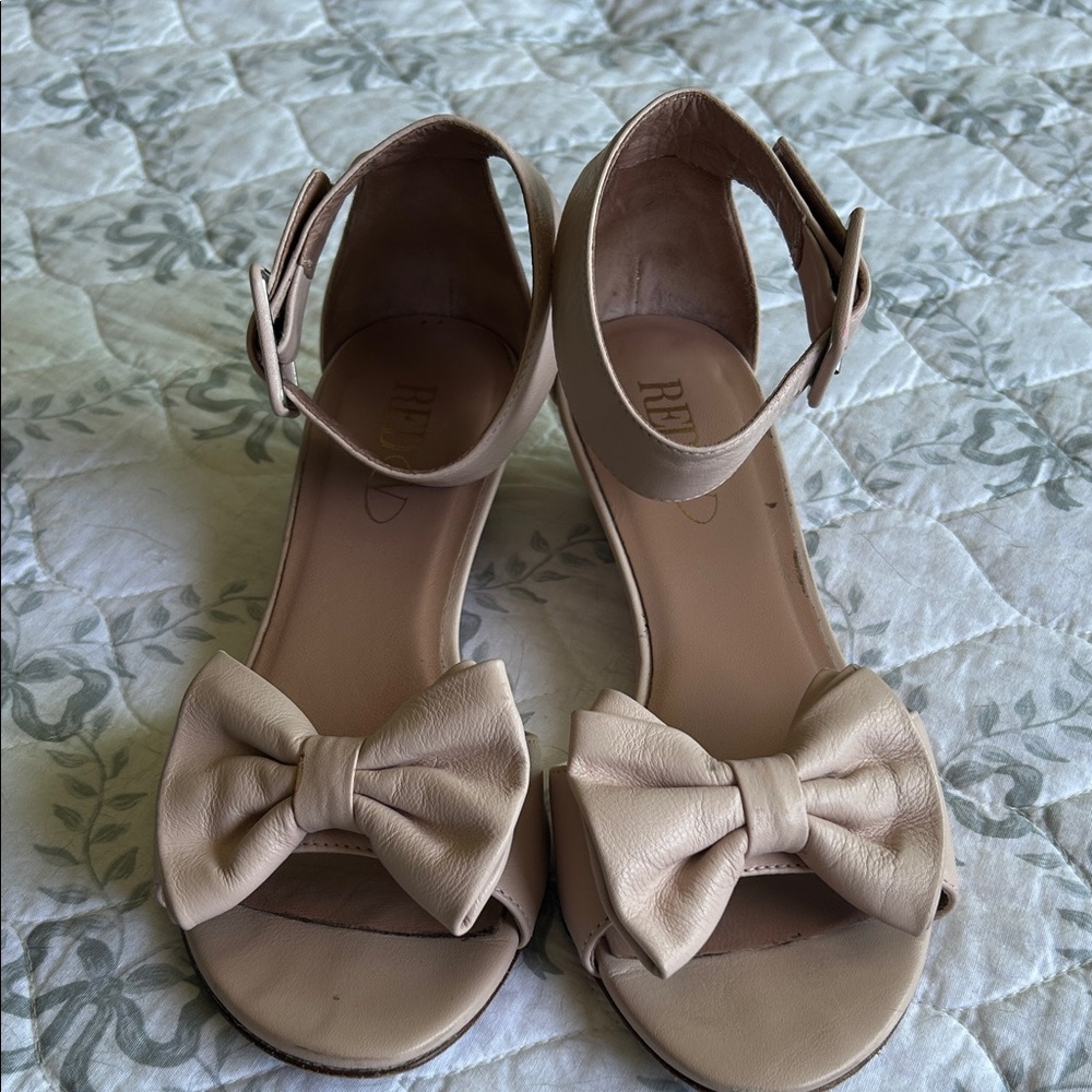 Red V Nude/pink Sandals with Bow Detail and Ankle Strap